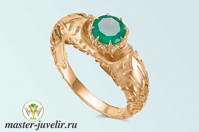 Золотое кольцо с зеленым агатом