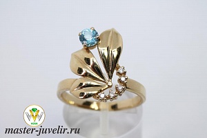 Женское золотое кольцо Трилистник с топазом и бриллиантами