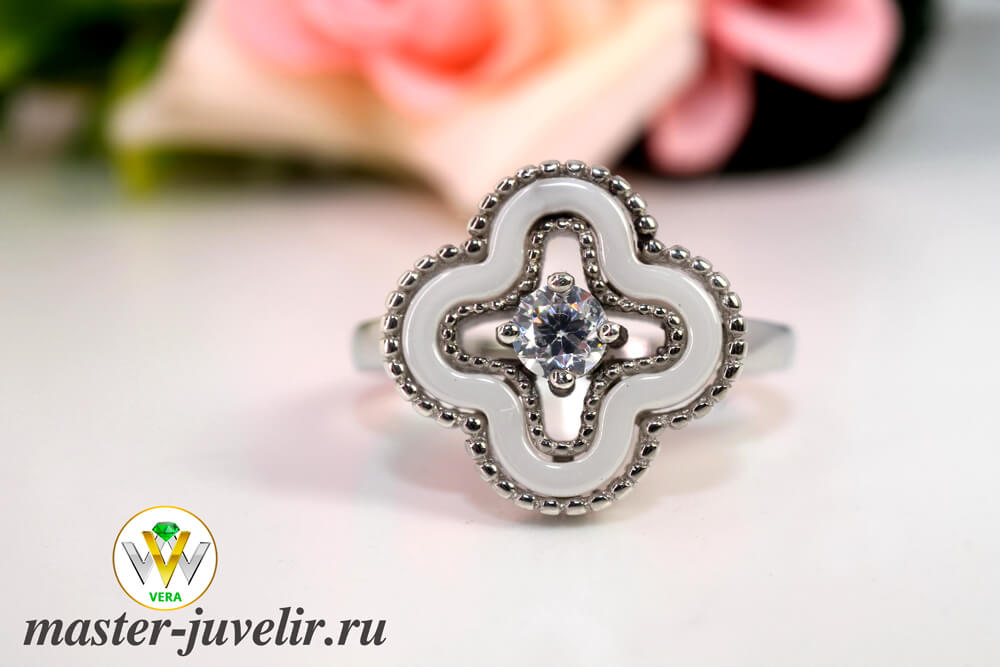 Серебряное кольцо с белой эмалью и цирконом