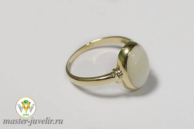 Купить золотое кольцо с опалом в ювелирной мастерской