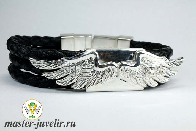Купить браслет на кожаных шнурках с серебряными крыльями в ювелирной мастерской