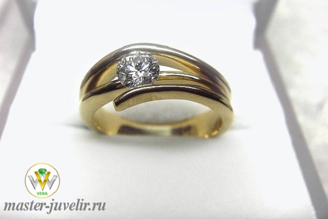 Купить женское золотое кольцо с бриллиантом в ювелирной мастерской