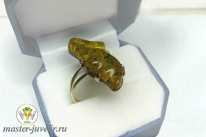 Купить золотое кольцо с янтарем в ювелирной мастерской