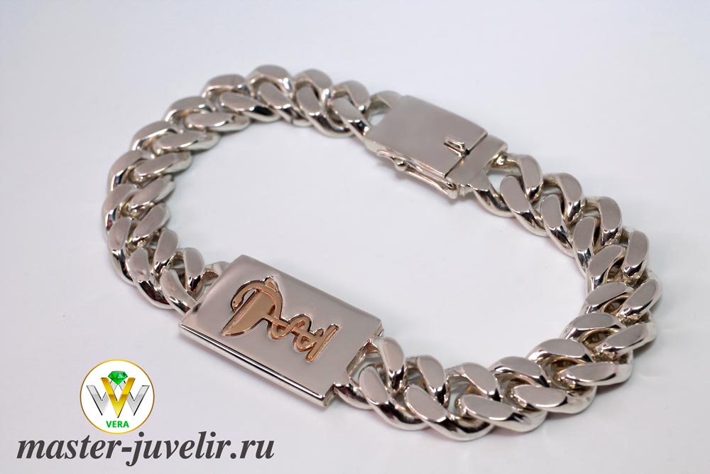 Купить серебряный браслет с медицинским логотипом на книжке в ювелирной мастерской