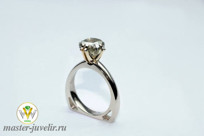 Классическое золотое кольцо из белого золота 750 пробы с бриллиантом