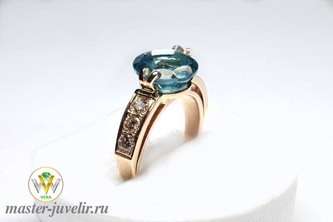 Купить золотое кольцо с бриллиантами и топазом в ювелирной мастерской