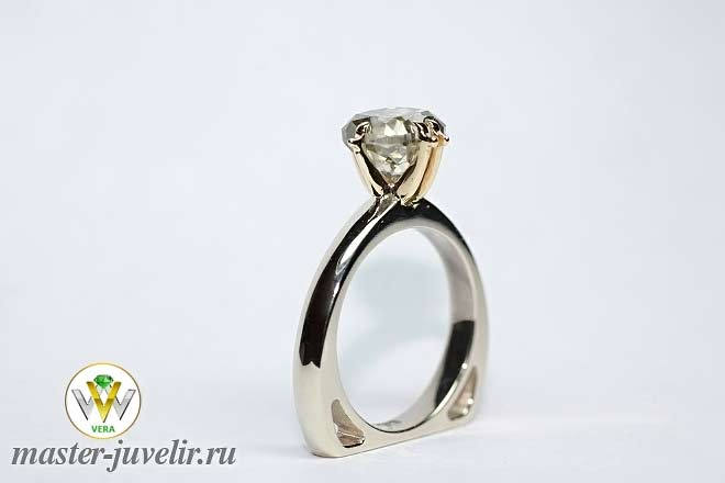 Купить классическое золотое кольцо из белого золота 750 пробы с бриллиантом в ювелирной мастерской