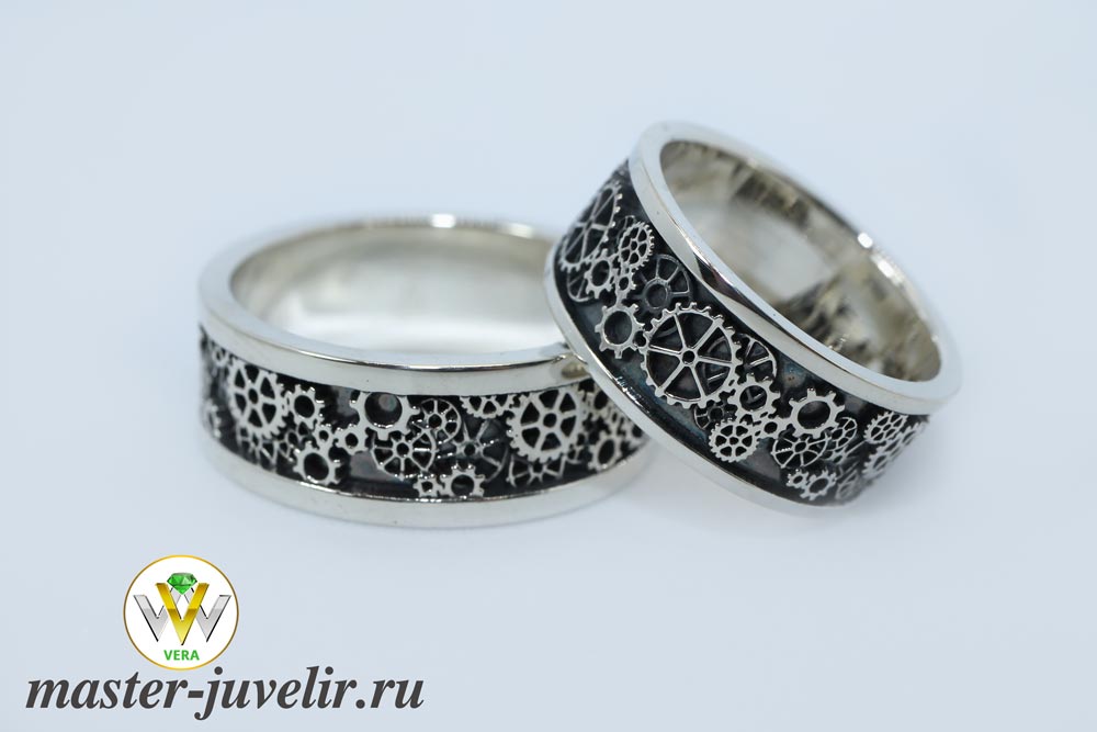 Купить обручальные кольца необычные серебряные часовой механизм в ювелирной мастерской