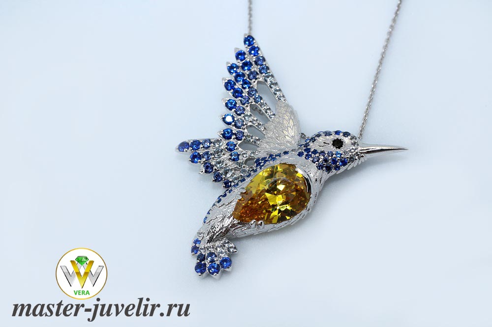 Купить кулон золотой птичка колибри с цветными камнями в ювелирной мастерской