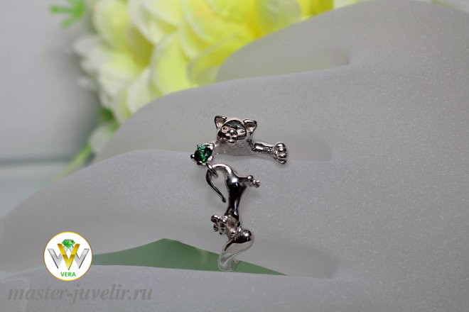 Купить кольцо серебряное кошка за мышкой с камнем в ювелирной мастерской
