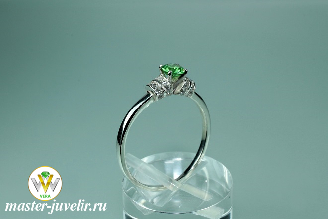 Купить кольцо женское серебряное тонкое с цветными фианитами в ювелирной мастерской