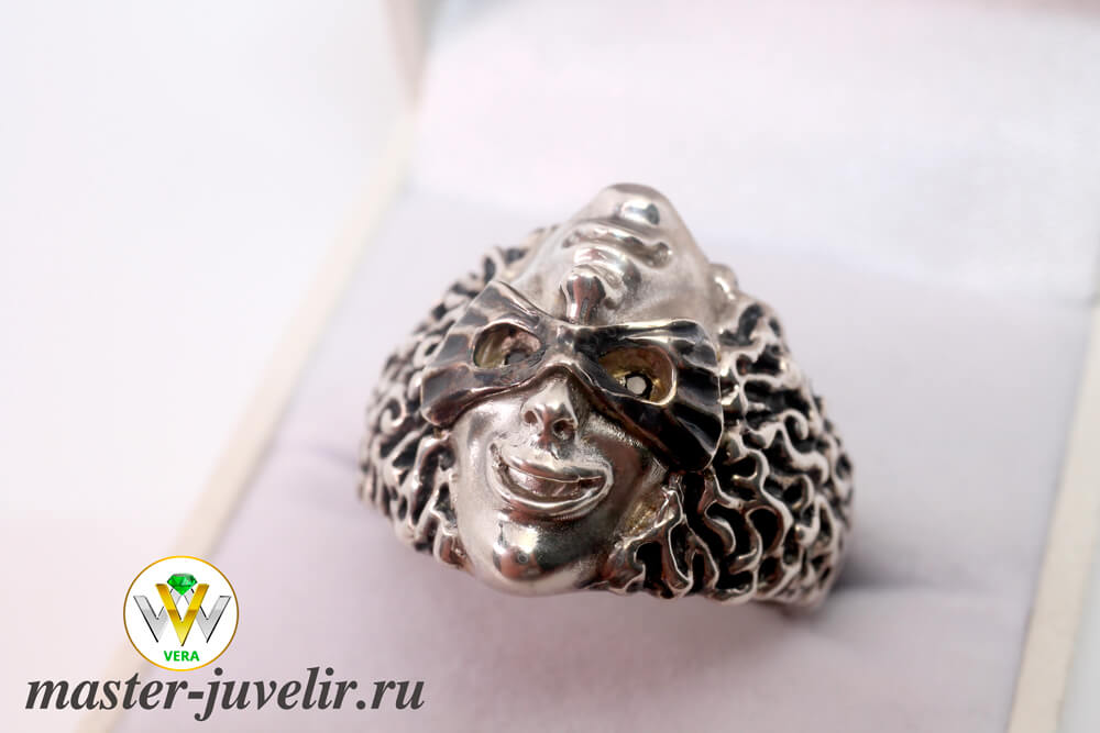 Купить серебряное кольцо маска двухсторонняя  в ювелирной мастерской