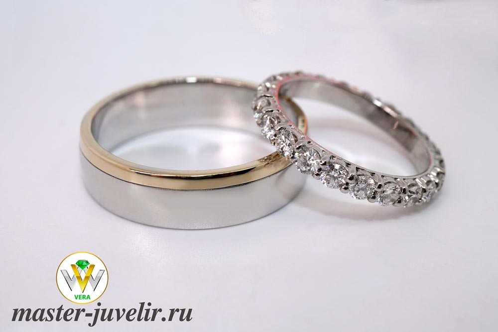 Обручальные кольца с бриллиантами и двухцветное