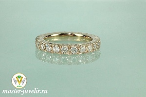 Кольцо Дорожка из белого золота с бриллиантами по всему диаметру кольца