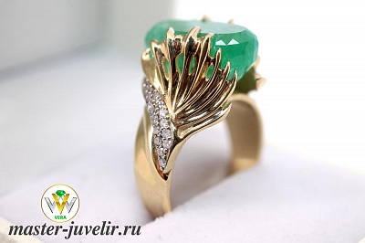 Золотое кольцо ракушка с изумрудом и бриллиантами