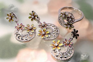 Серебряный комплект летние мотивы (кольцо, кулон, серьги) с эмалью и фианитами