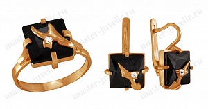 Золотой комплект с черными полудрагоценными камнями: кольцо и серьги