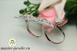 Дизайнерское кольцо серебряное Сердце с крыльями 