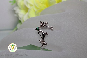 Кольцо серебряное Кошка за мышкой с камнем